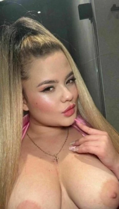 Топ момиче за теб☺️За малко